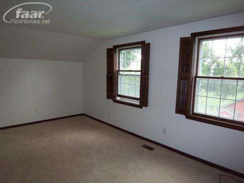 854 East Bennington Road Owosso, MI 48867 - Photo 13 of 22 20424910-12.JPG