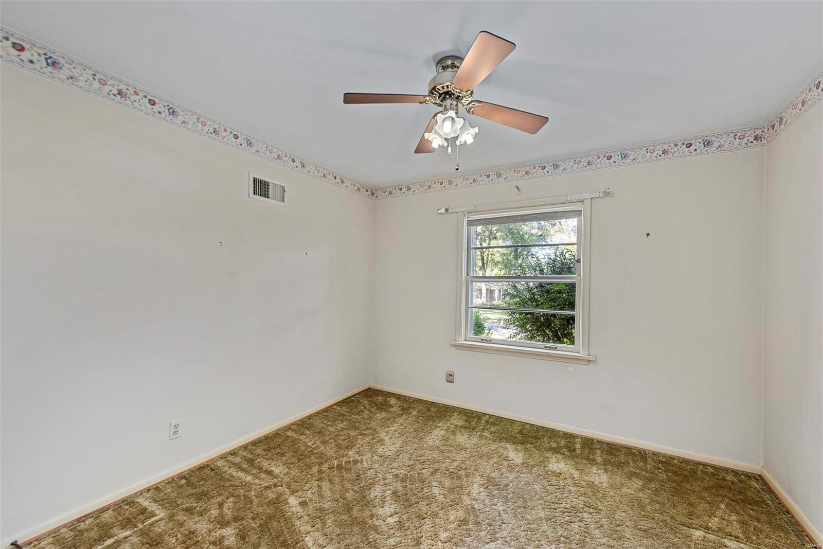 2404 Fair Acres Road St. Louis, MO 63136 - Photo 18 of 39 Gallery Image 18