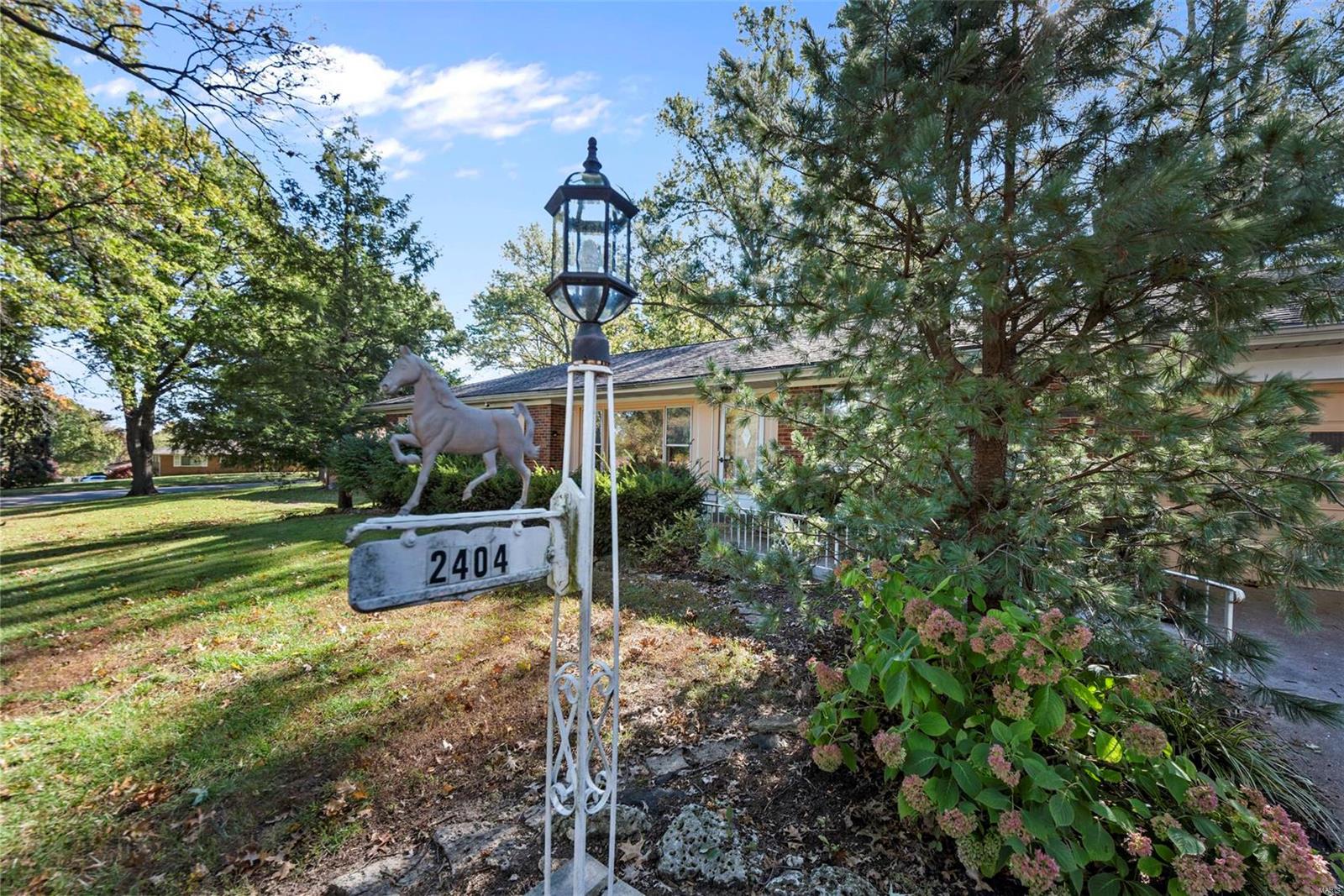 2404 Fair Acres Road St. Louis, MO 63136 - Photo 3 of 39 Gallery Image 3