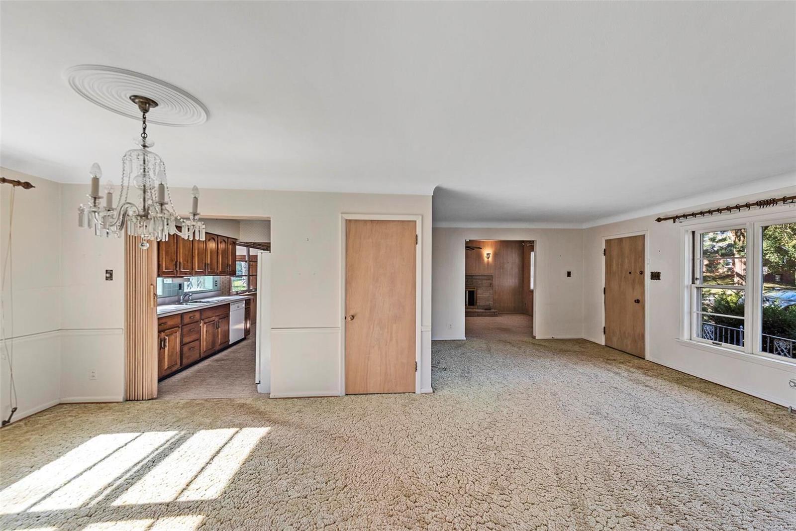 2404 Fair Acres Road St. Louis, MO 63136 - Photo 6 of 39 Gallery Image 6