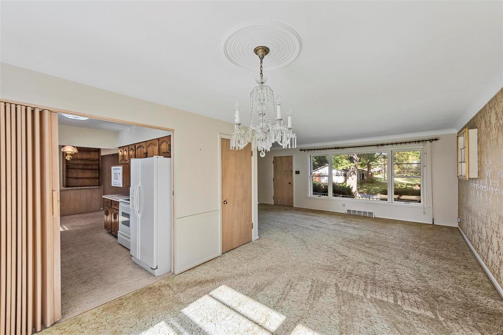 2404 Fair Acres Road St. Louis, MO 63136 - Photo 8 of 39 Gallery Image 8