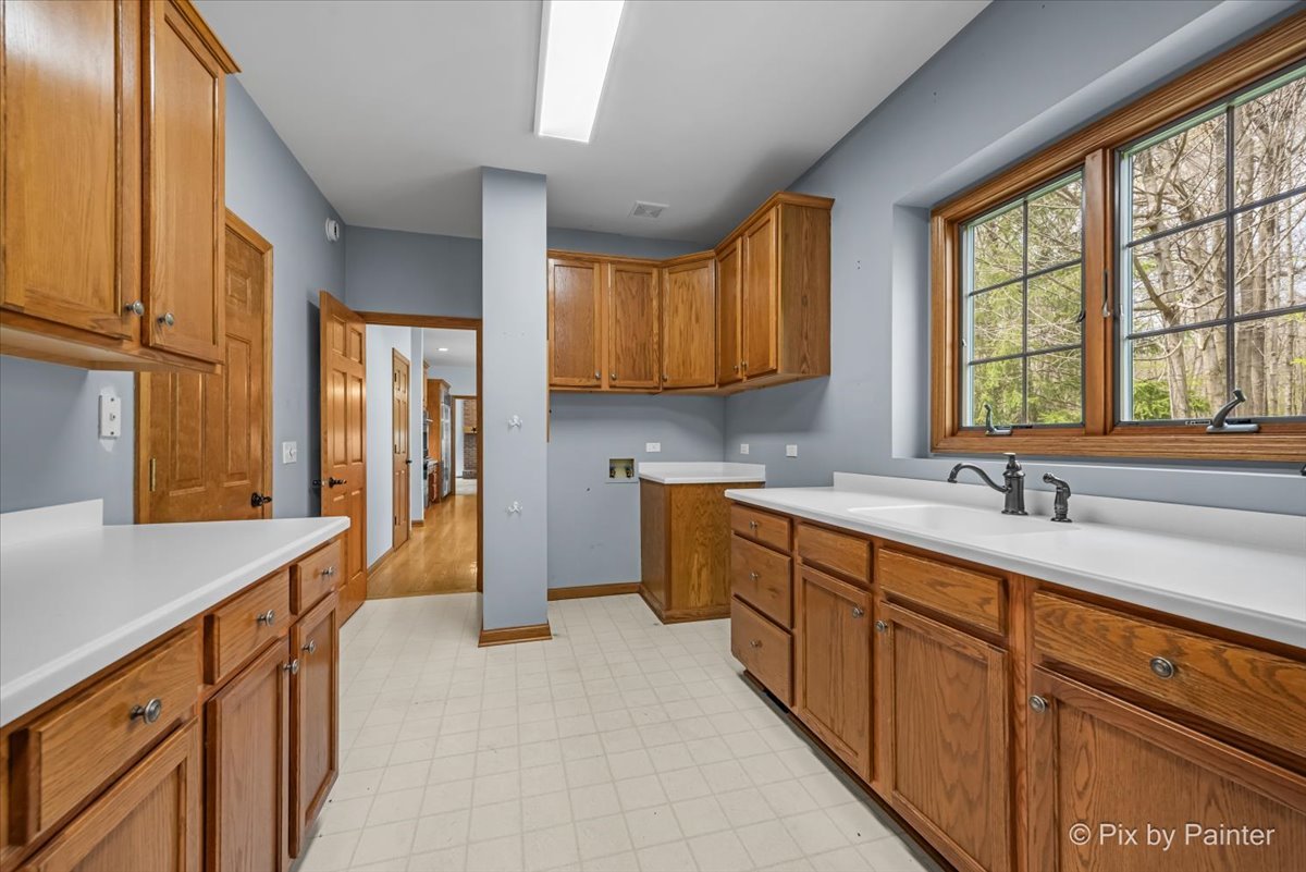 43-w212 Tall Pines Road Elgin, IL 60124 - Photo 21 of 64 Gallery Image 21