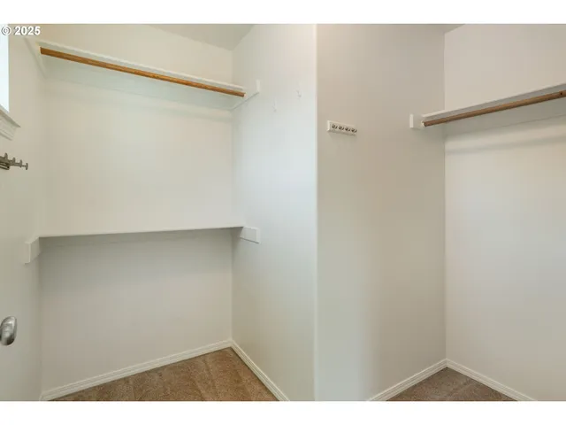 $365,000 | 913 Southeast Handel Place, Hillsboro, OR 97123