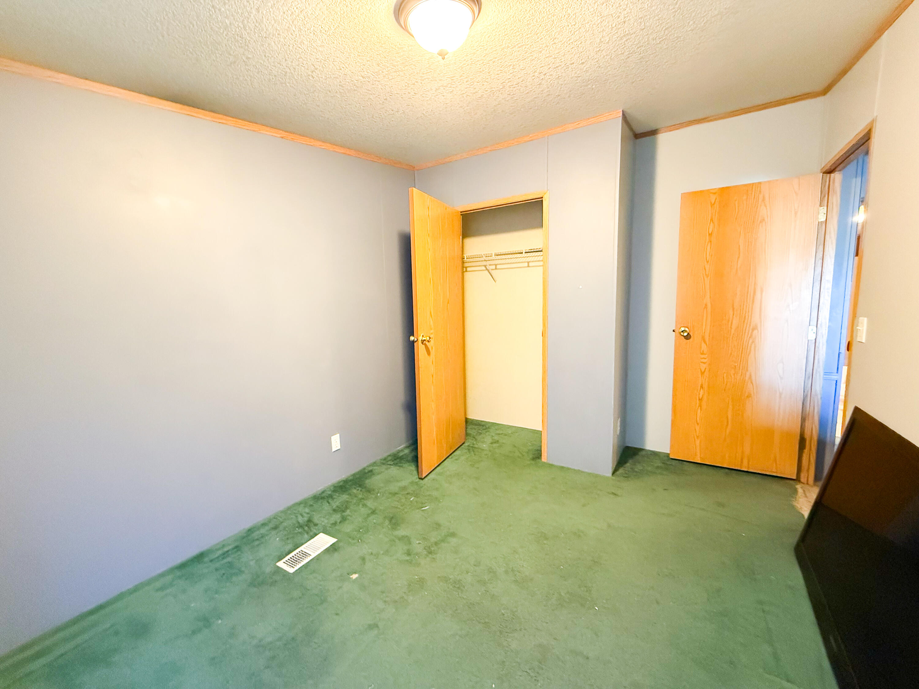 3610 Orindale Road Klamath Falls, OR 97601 - Photo 23 of 34 Bedroom 2