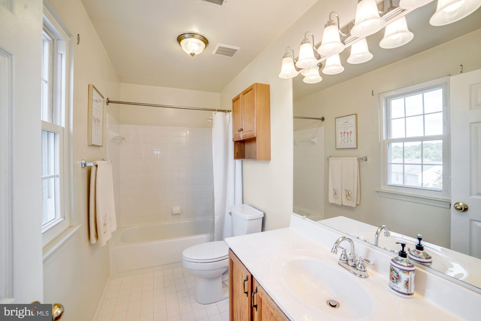 1891 Rutledge Court Severn, MD 21144 - Photo 22 of 49 Primary Bath