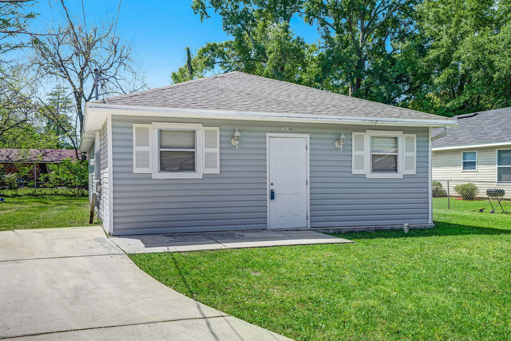 2136 Tuskegee Road Jacksonville, FL 32209 - Photo 1 of 26 4-web-or-mls-Tuskegee Rd (2 of 38)