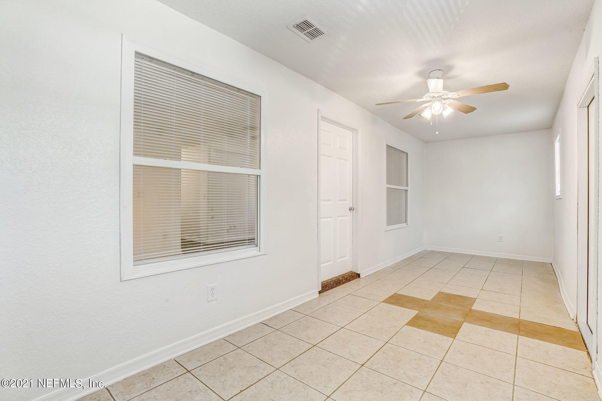 2136 Tuskegee Road Jacksonville, FL 32209 - Photo 3 of 26 12-web-or-mls-Tuskegee Rd (31 of 38)