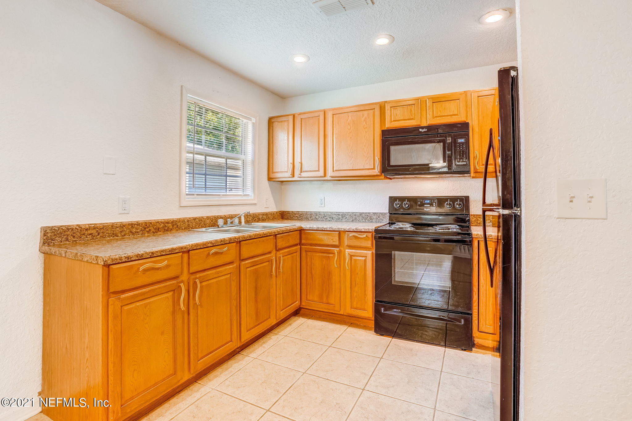 2136 Tuskegee Road Jacksonville, FL 32209 - Photo 8 of 26 16-web-or-mls-Tuskegee Rd (23 of 38)