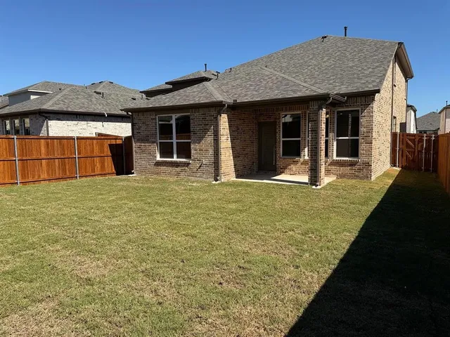 $2,300 | 801 Portina Drive, Anna, TX 75409