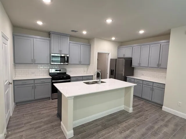 $2,300 | 801 Portina Drive, Anna, TX 75409