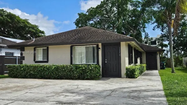$2,900 | 11970 Southwest 217th Street, Unit 11970, Miami, FL 33170