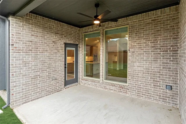 a black and white photo of a living room