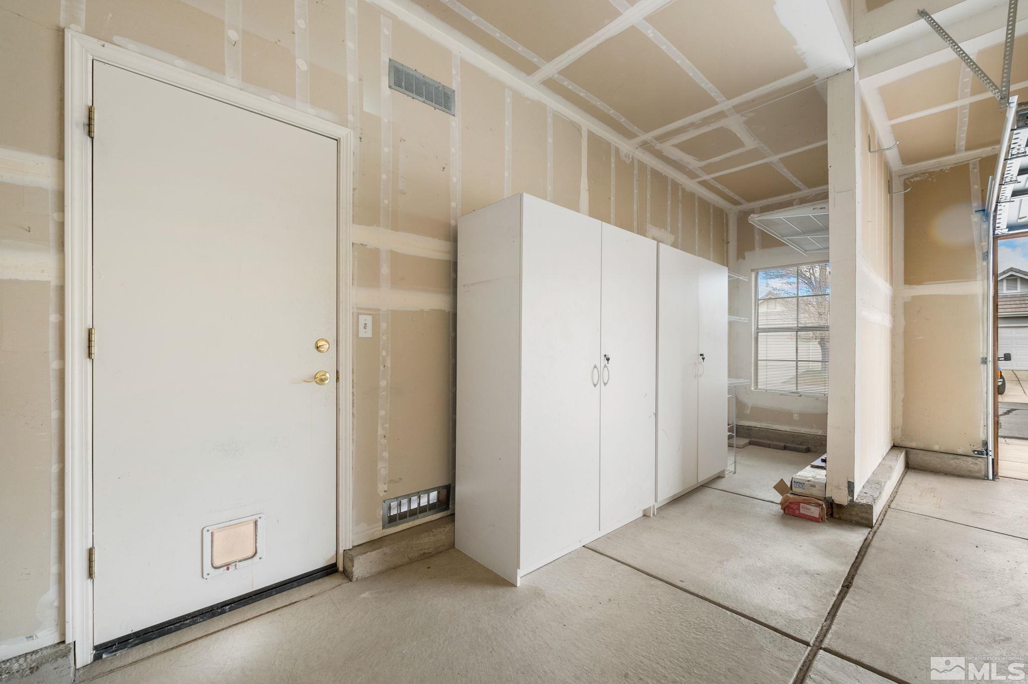 9635 Oakley Lane Reno, NV 89521 - Photo 33 of 40 a view of an empty room