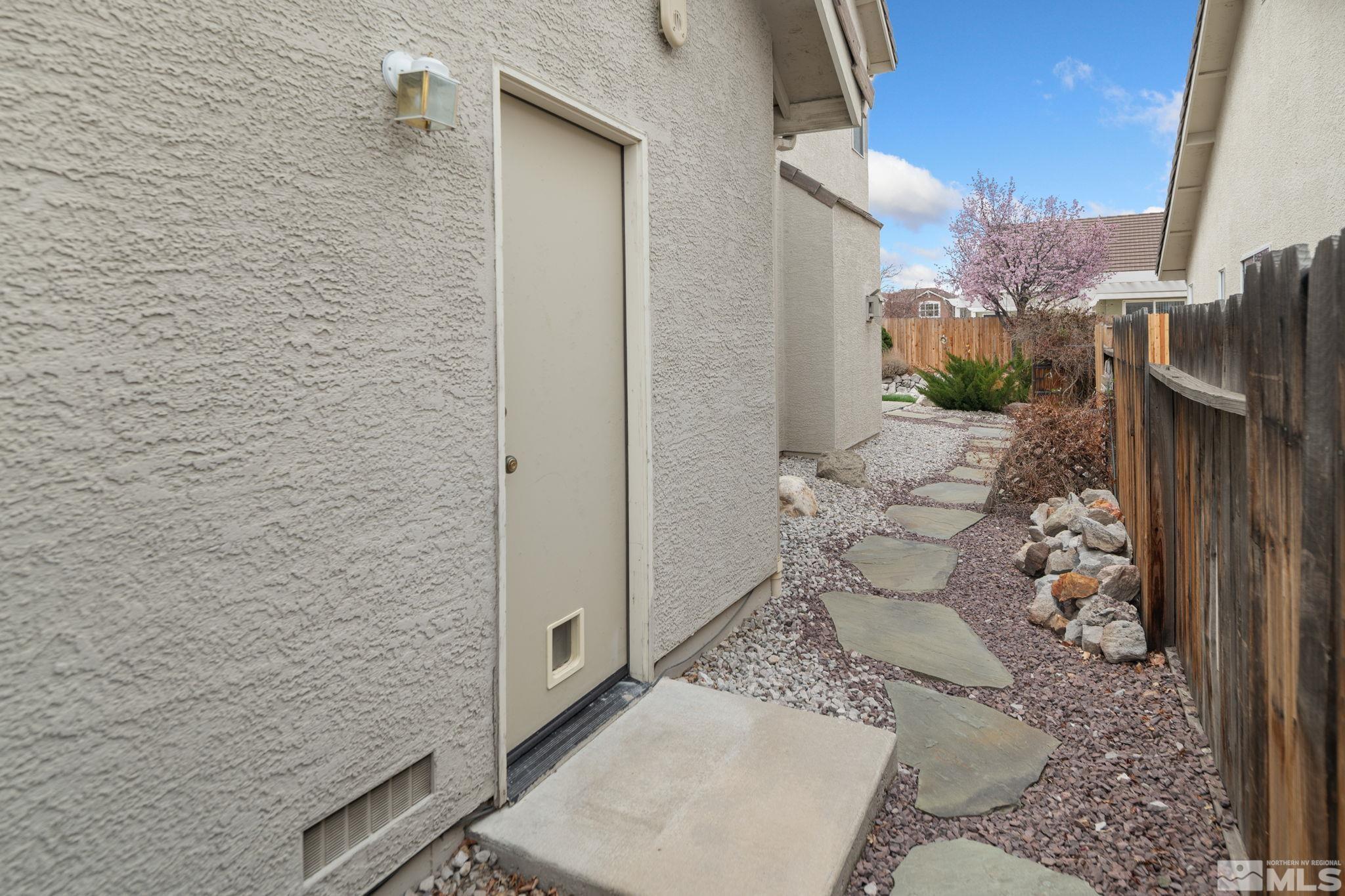 9635 Oakley Lane Reno, NV 89521 - Photo 34 of 40 a view of bathroom with a toilet