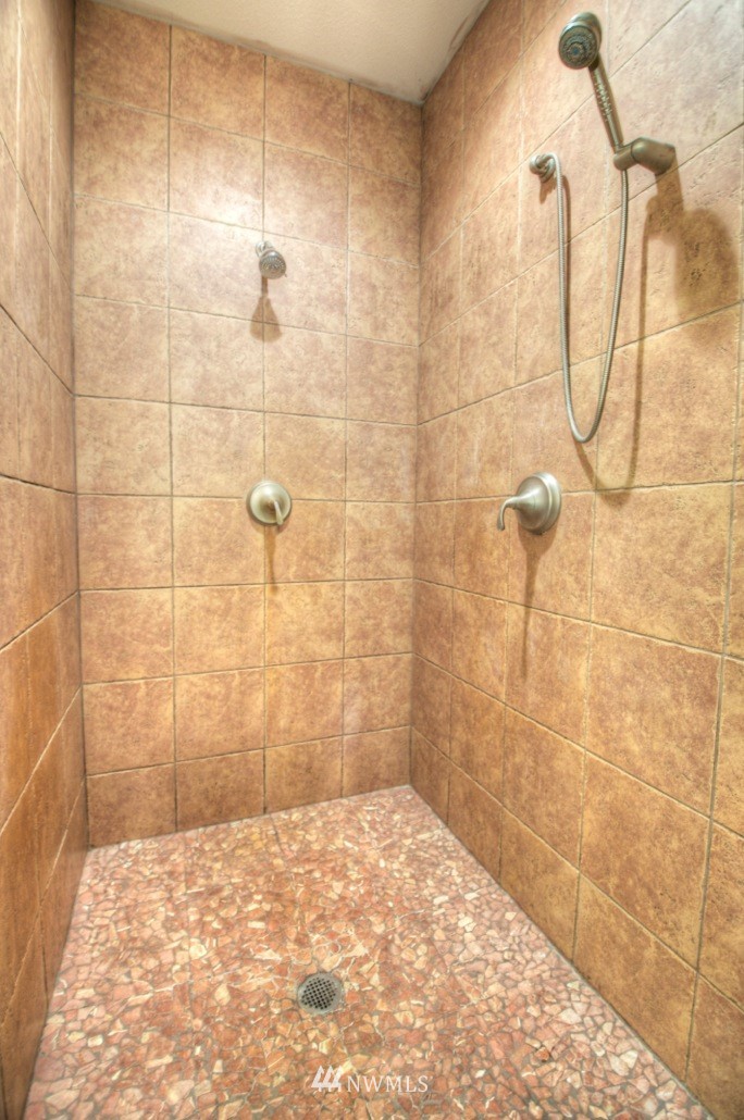 12445 Hubbard Road Southeast Rainier, WA 98576 - Photo 13 of 25 Gallery Image 13