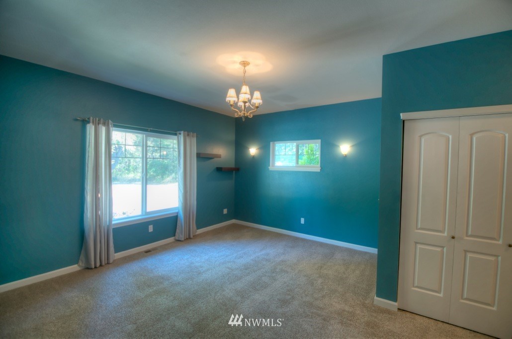 12445 Hubbard Road Southeast Rainier, WA 98576 - Photo 17 of 25 Gallery Image 17