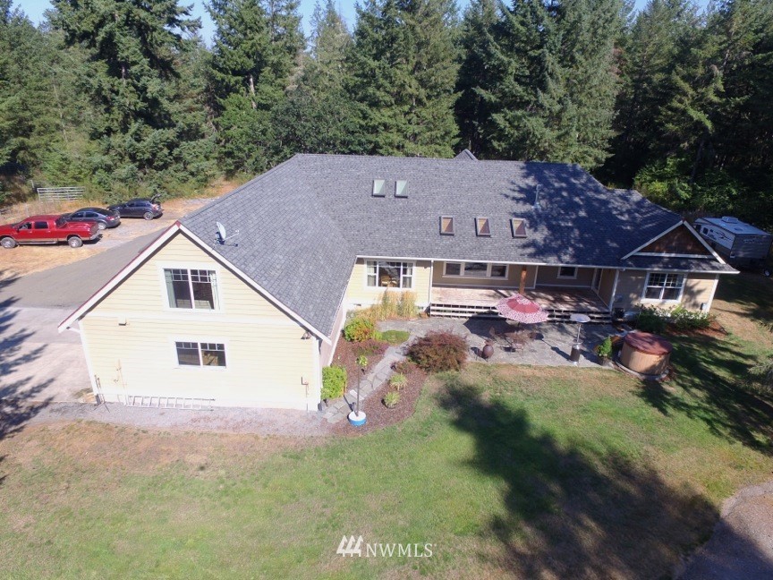 12445 Hubbard Road Southeast Rainier, WA 98576 - Photo 23 of 25 Gallery Image 23