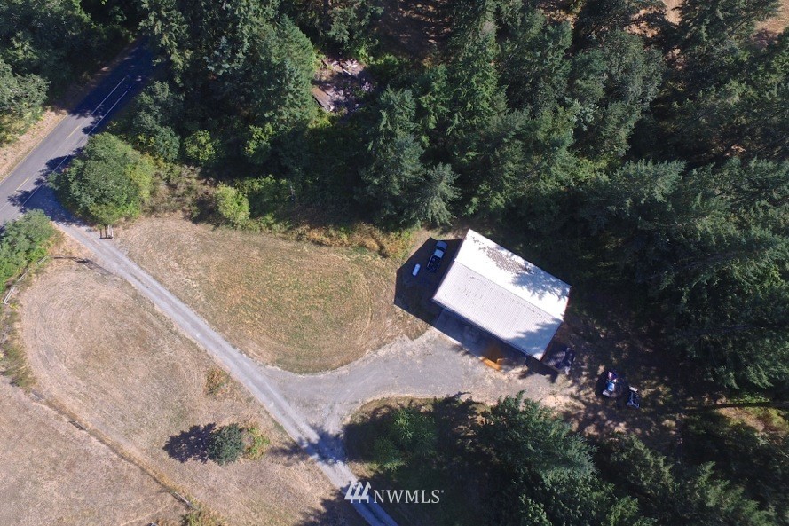 12445 Hubbard Road Southeast Rainier, WA 98576 - Photo 24 of 25 Gallery Image 24