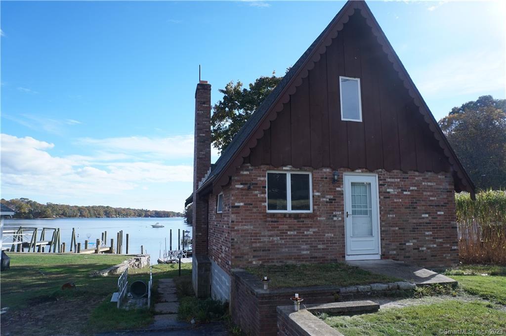 14 River Road East Lyme, CT 06333 - Photo 1 of 1 Gallery Image 1