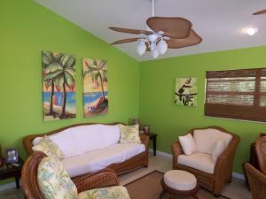 27303 Antigua Road Summerland Key, FL 33042 - Photo 4 of 9 Living Room