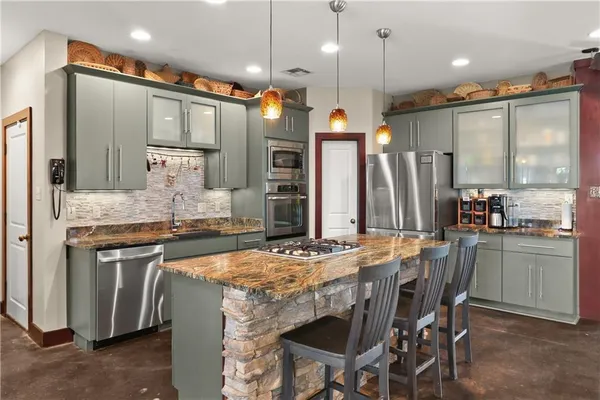 $475,000 | 115 Lake Catherine Drive, Luling, LA 70070