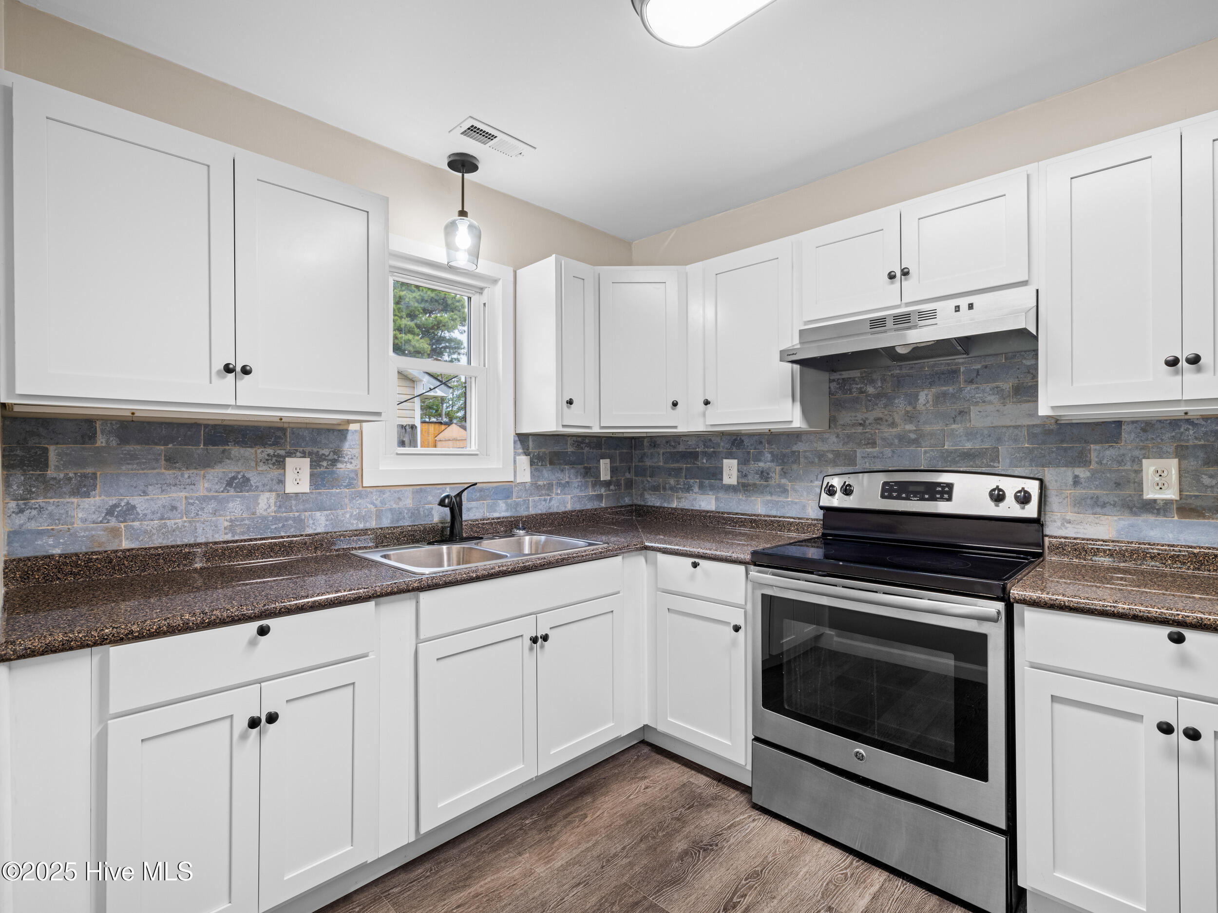 3008 Foxhorn Road Jacksonville, NC 28546 - Photo 15 of 36 025a1519