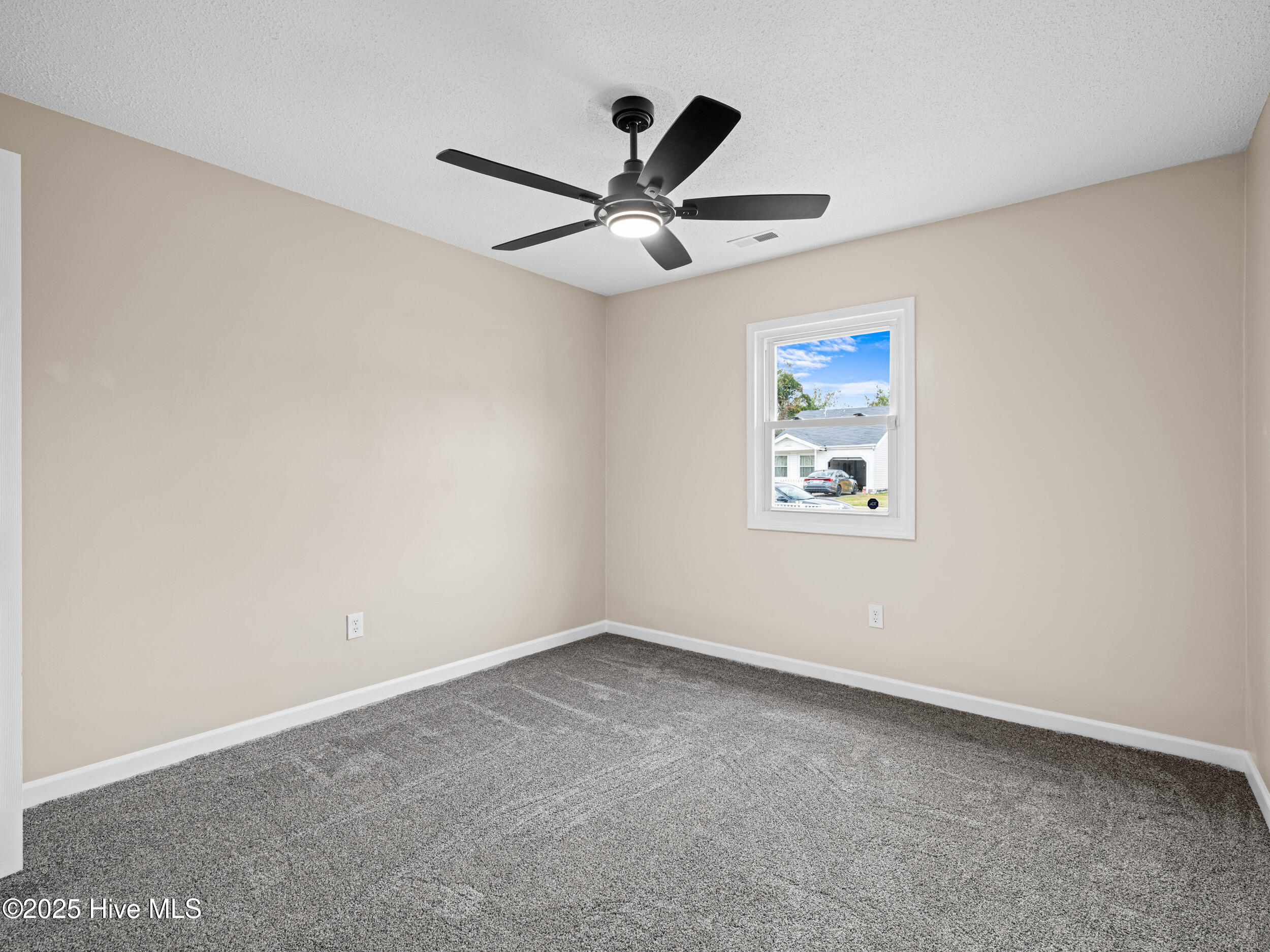 3008 Foxhorn Road Jacksonville, NC 28546 - Photo 27 of 36 025a1555