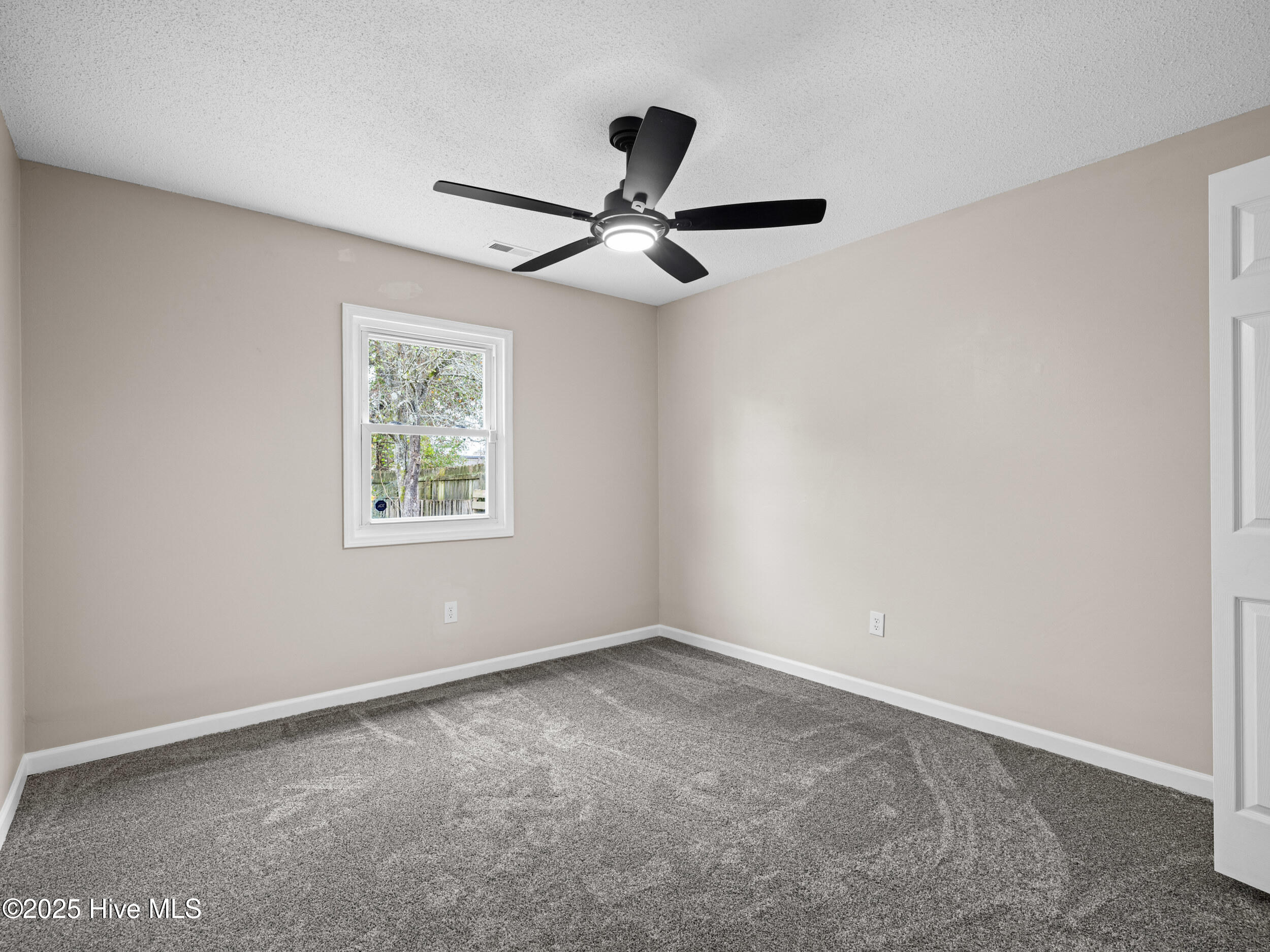 3008 Foxhorn Road Jacksonville, NC 28546 - Photo 30 of 36 025a1567