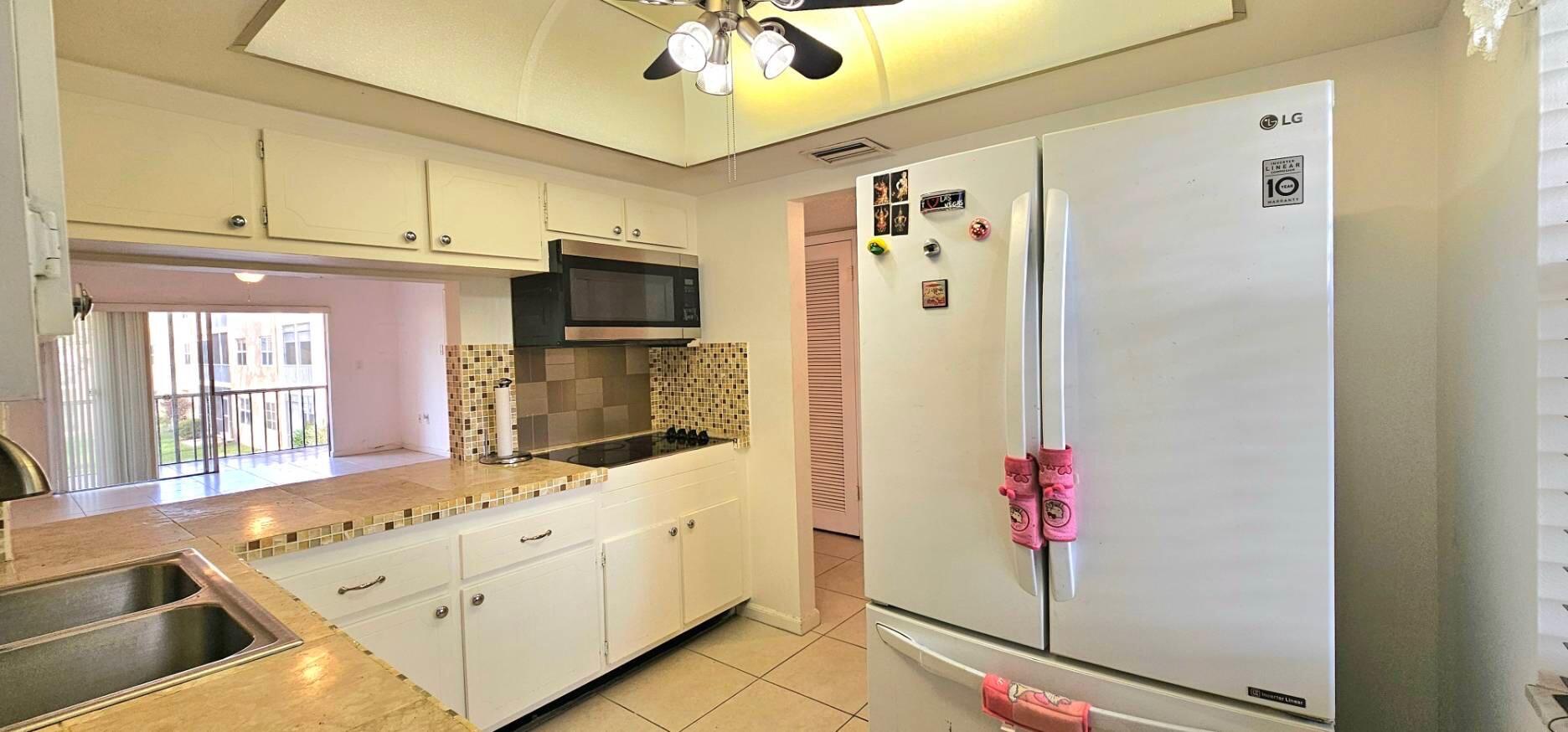 9818 Marina Boulevard, Unit 1226 Boca Raton, FL 33428 - Photo 13 of 37 IMG_1851