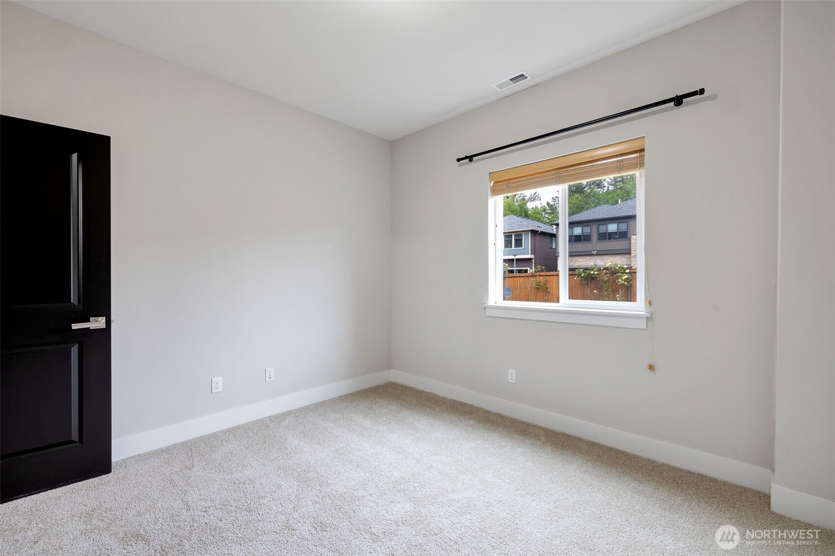 20513 Richmond Road Bothell, WA 98012 - Photo 33 of 40