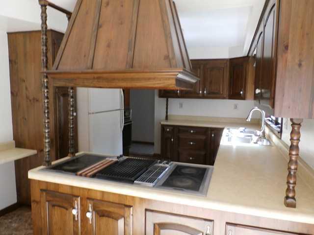 600 River Road Topsham, ME 04086 - Photo 4 of 27 Kitchen.