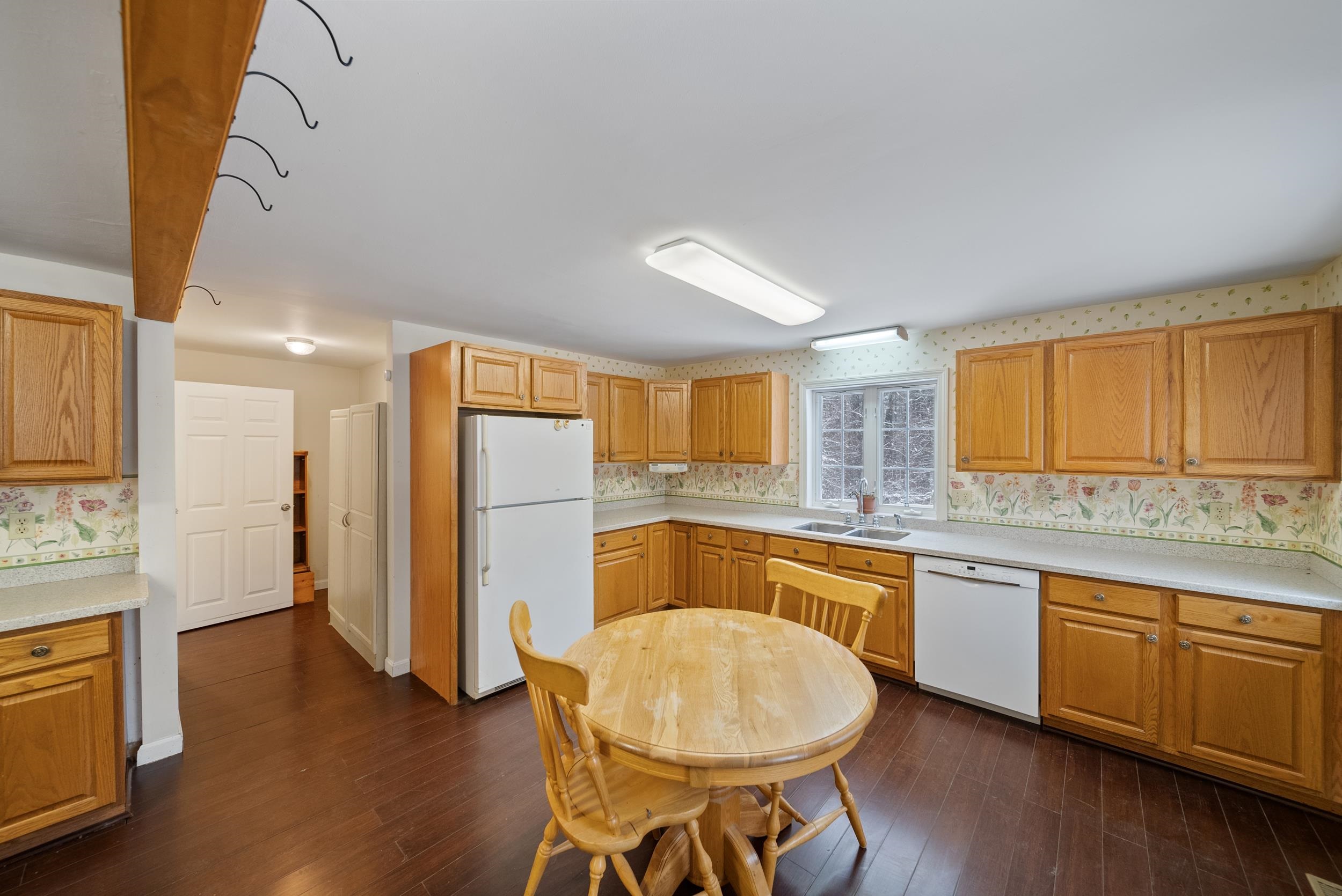 330 Mammoth Road Londonderry, NH 03053 - Photo 36 of 37 Gallery Image 36