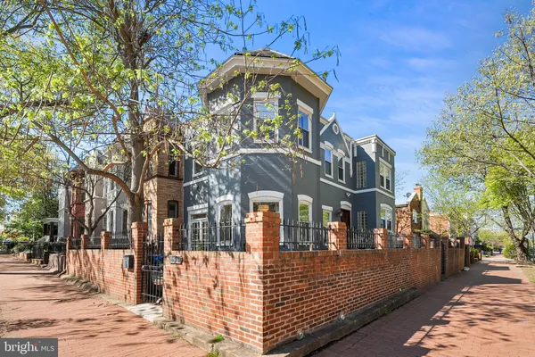 $1,575,000 | 656 9th Street Northeast, Washington, DC 20002