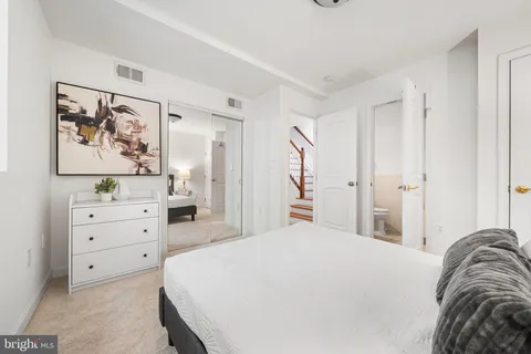 $1,575,000 | 656 9th Street Northeast, Washington, DC 20002