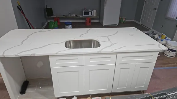 $5,250 | 8 Dee Place, Huntington Station, NY 11746