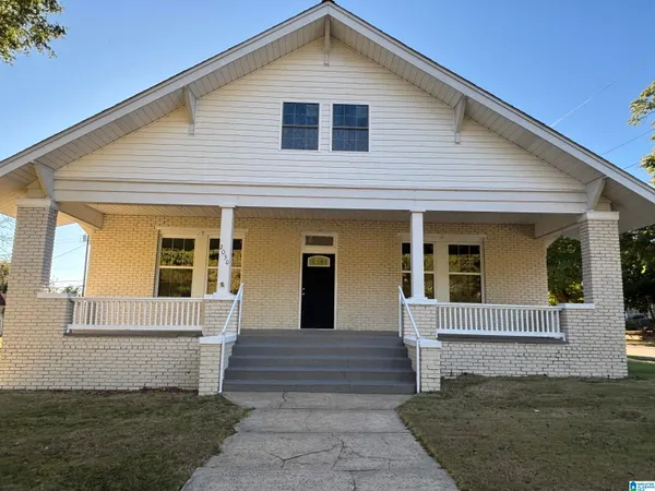 $299,999 | 2030 Leighton Avenue, Anniston, AL 36207