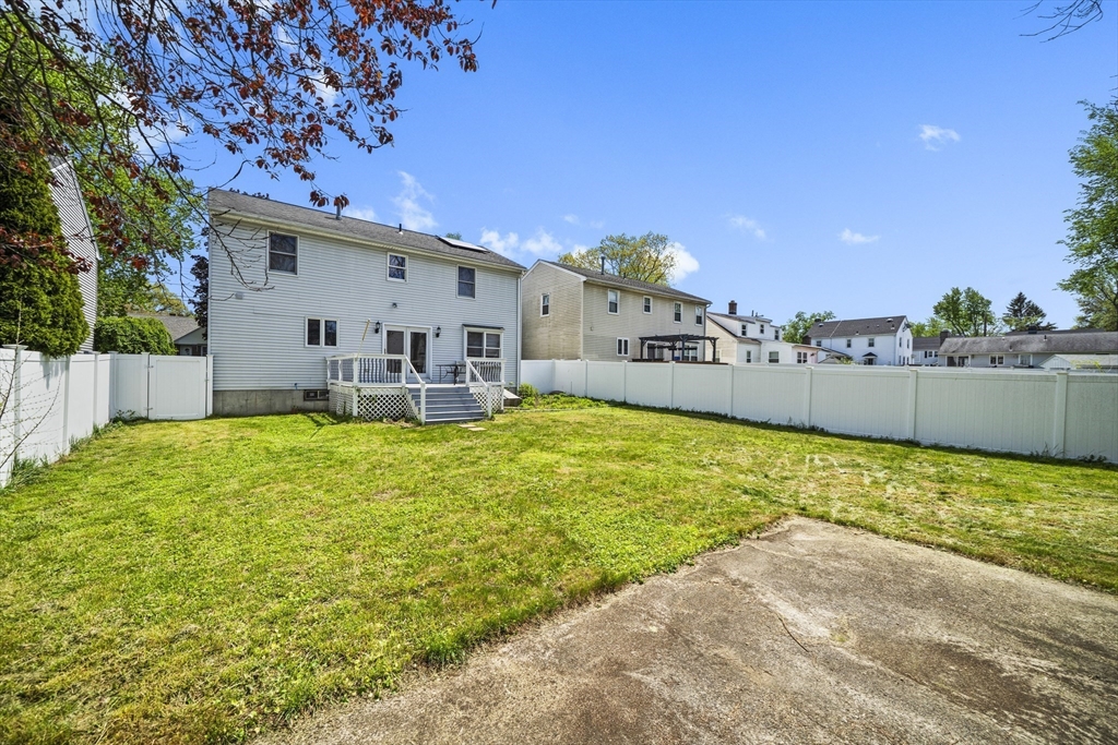 84 Wheeler Avenue Springfield, MA 01118 - Photo 12 of 42