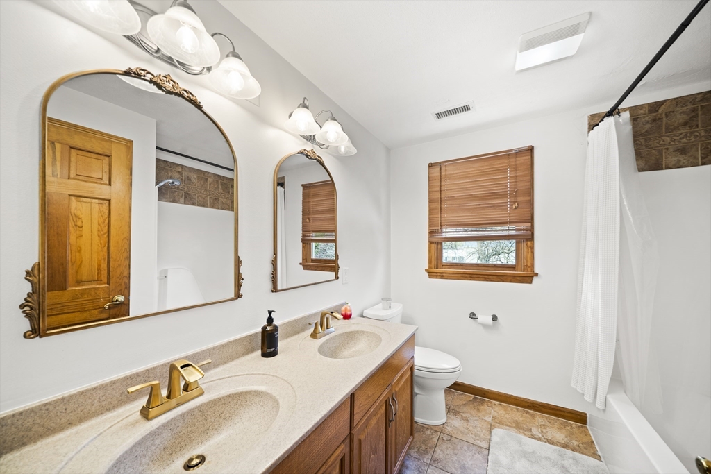 84 Wheeler Avenue Springfield, MA 01118 - Photo 25 of 42
