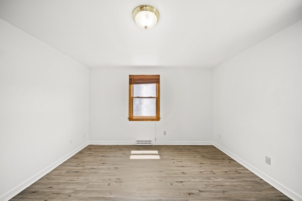 84 Wheeler Avenue Springfield, MA 01118 - Photo 28 of 42