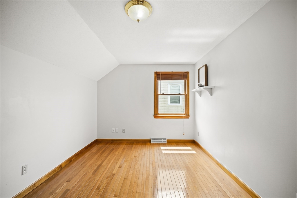 84 Wheeler Avenue Springfield, MA 01118 - Photo 30 of 42