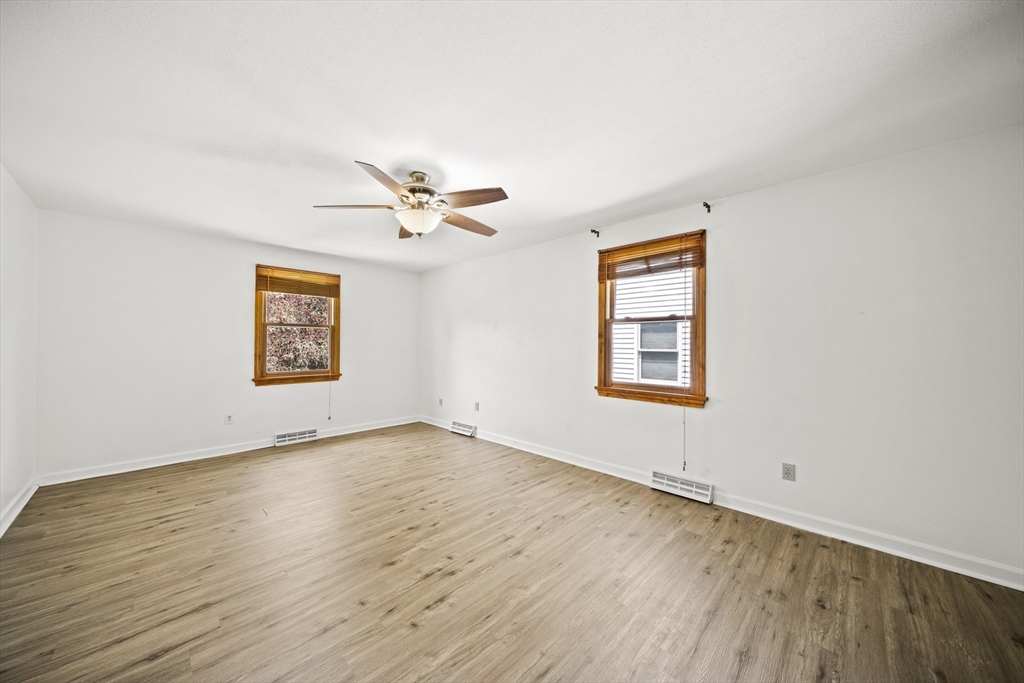 84 Wheeler Avenue Springfield, MA 01118 - Photo 33 of 42
