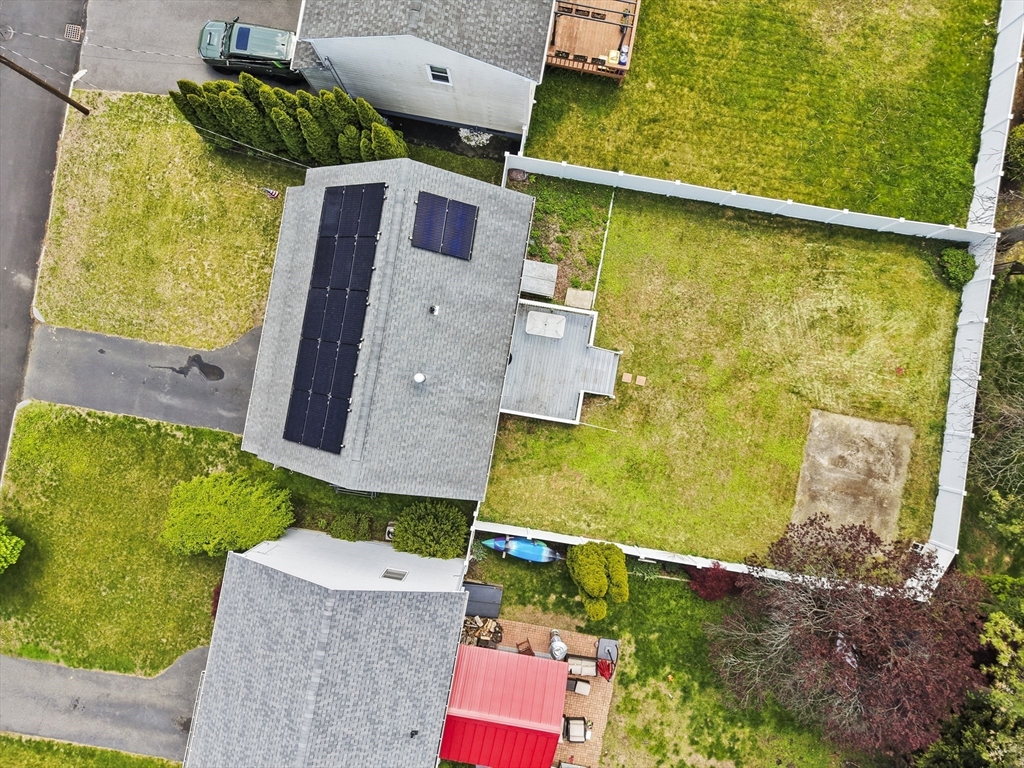 84 Wheeler Avenue Springfield, MA 01118 - Photo 8 of 42