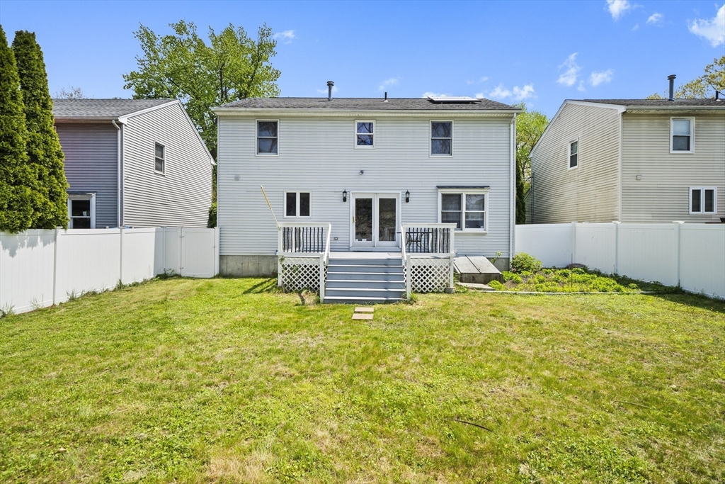84 Wheeler Avenue Springfield, MA 01118 - Photo 10 of 42
