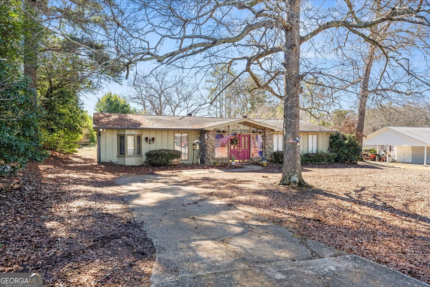 240 Lovelace Way Washington, GA 30673 - Photo 3 of 23