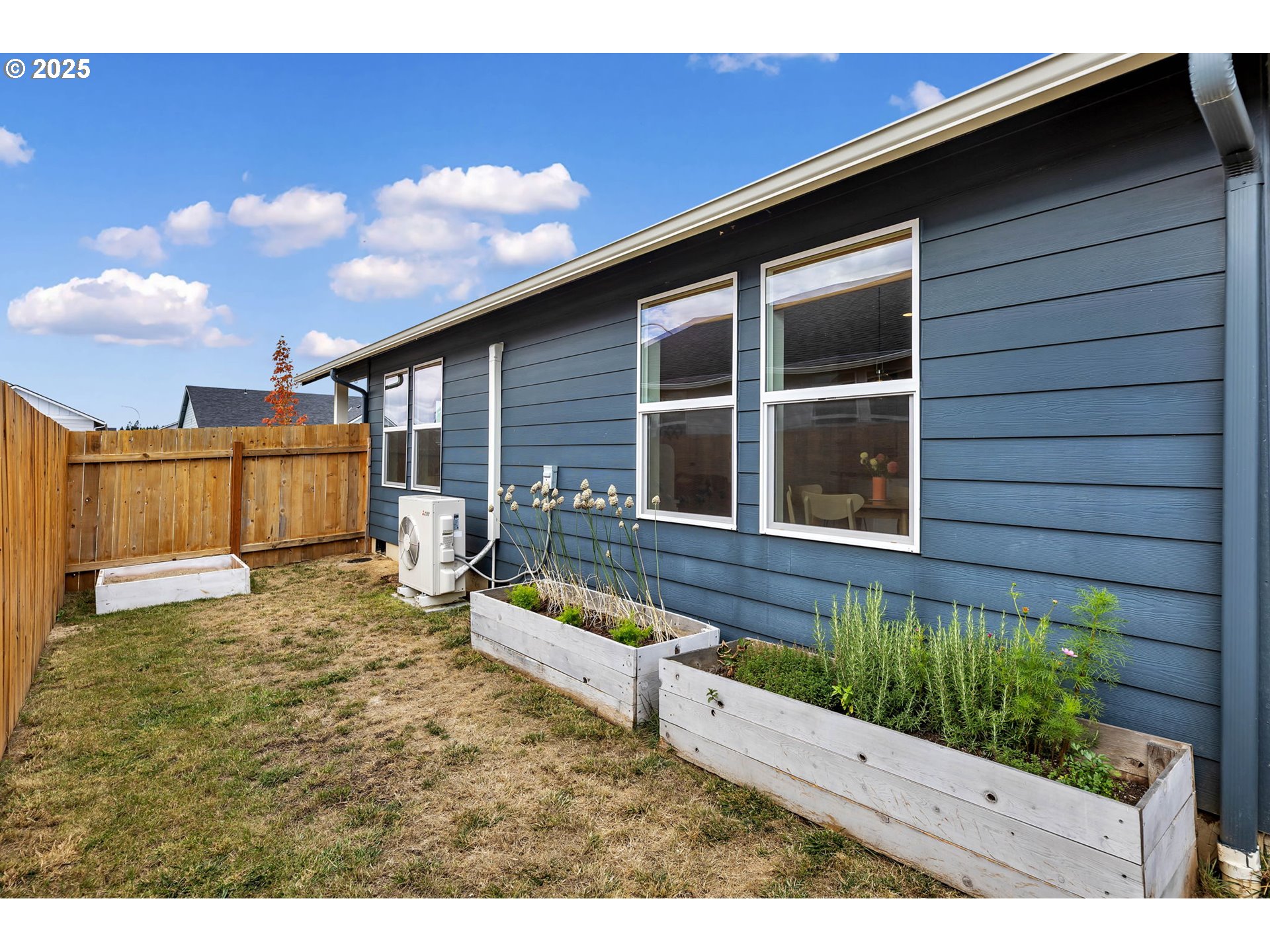 502 Cardinal Avenue Winlock, WA 98596 - Photo 32 of 33 a view of a house with a yard