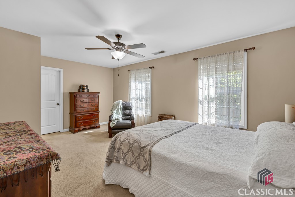 1102 Blackstone Way Atlanta, GA 30339 - Photo 21 of 43 Spacious Primary Bedroom