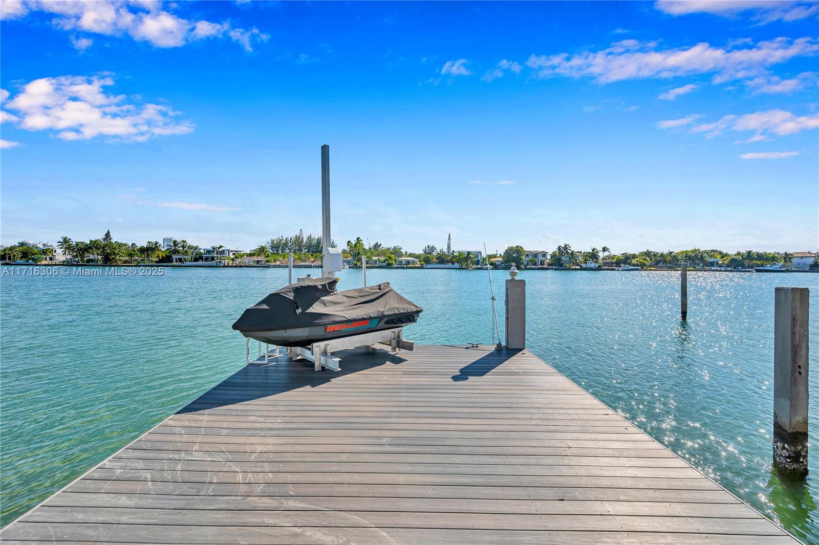 1480 Daytonia Road Miami Beach, FL 33141 - Photo 11 of 36
