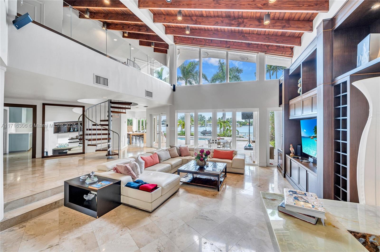 1480 Daytonia Road Miami Beach, FL 33141 - Photo 14 of 36