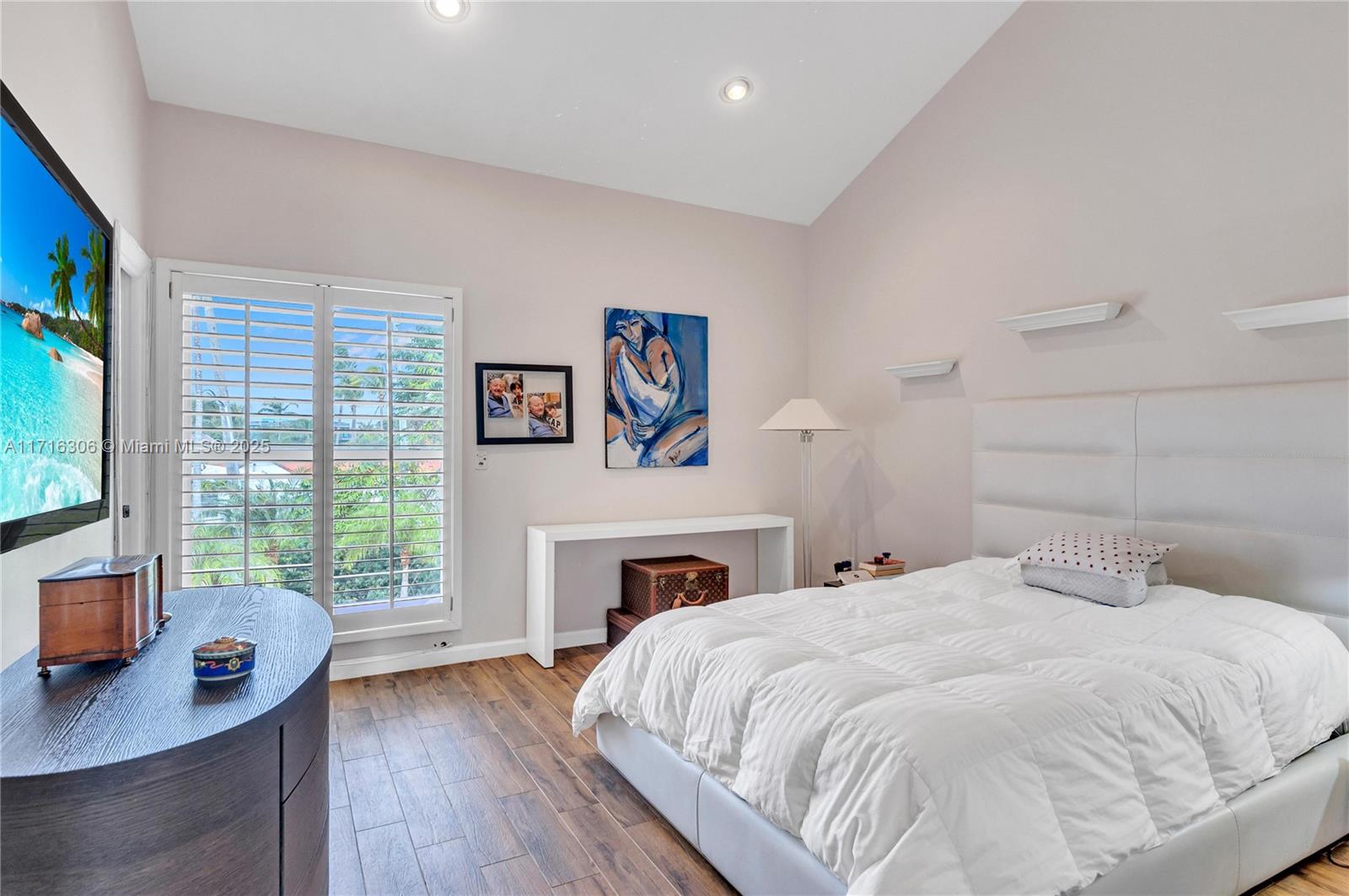 1480 Daytonia Road Miami Beach, FL 33141 - Photo 25 of 36