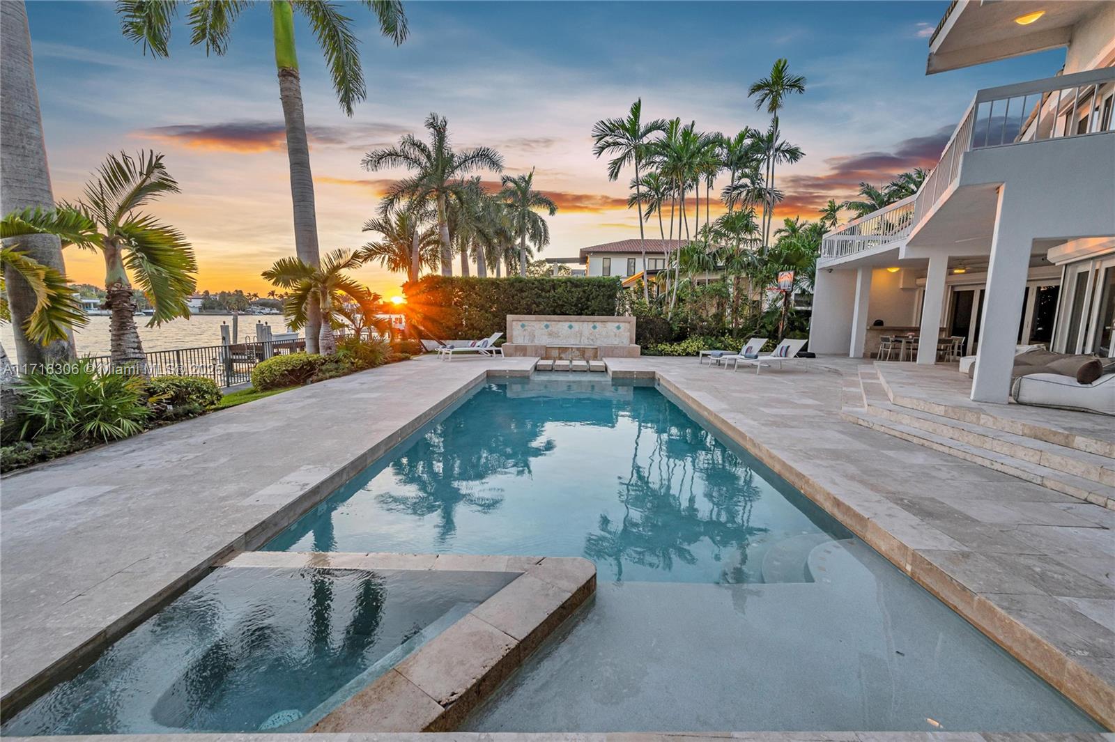 1480 Daytonia Road Miami Beach, FL 33141 - Photo 28 of 36